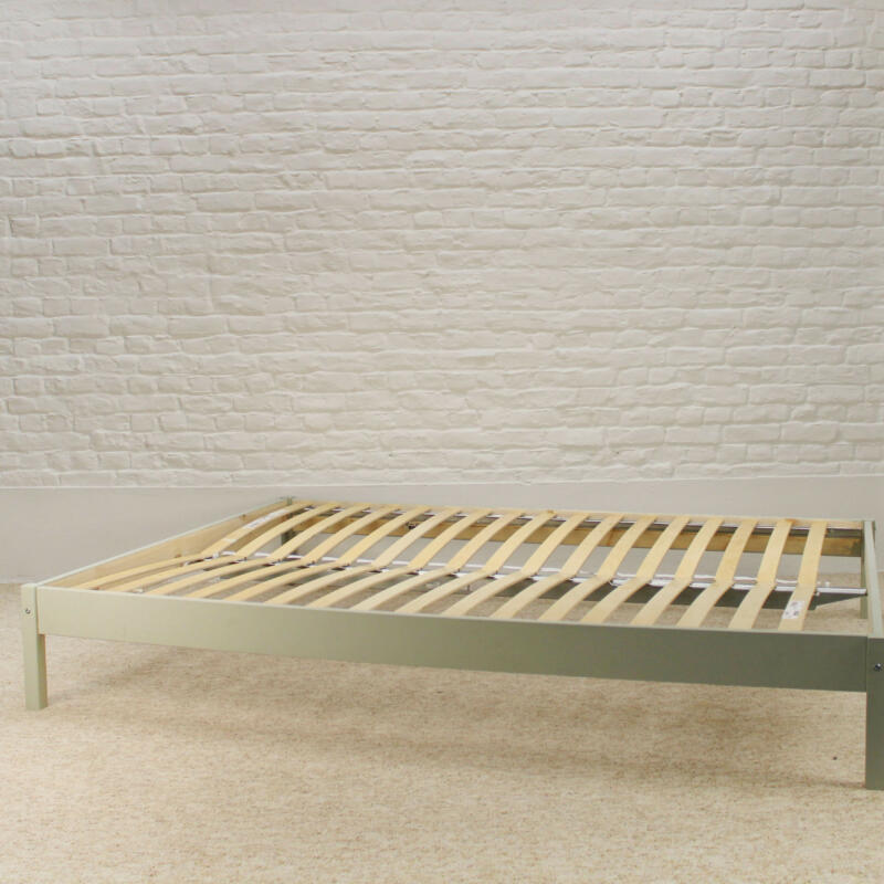 Basic double bed1