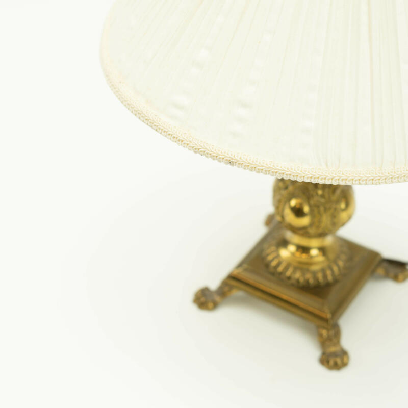 Brokenlamp1corr5