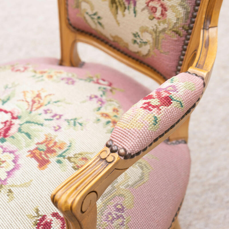 Delphine armchair 4