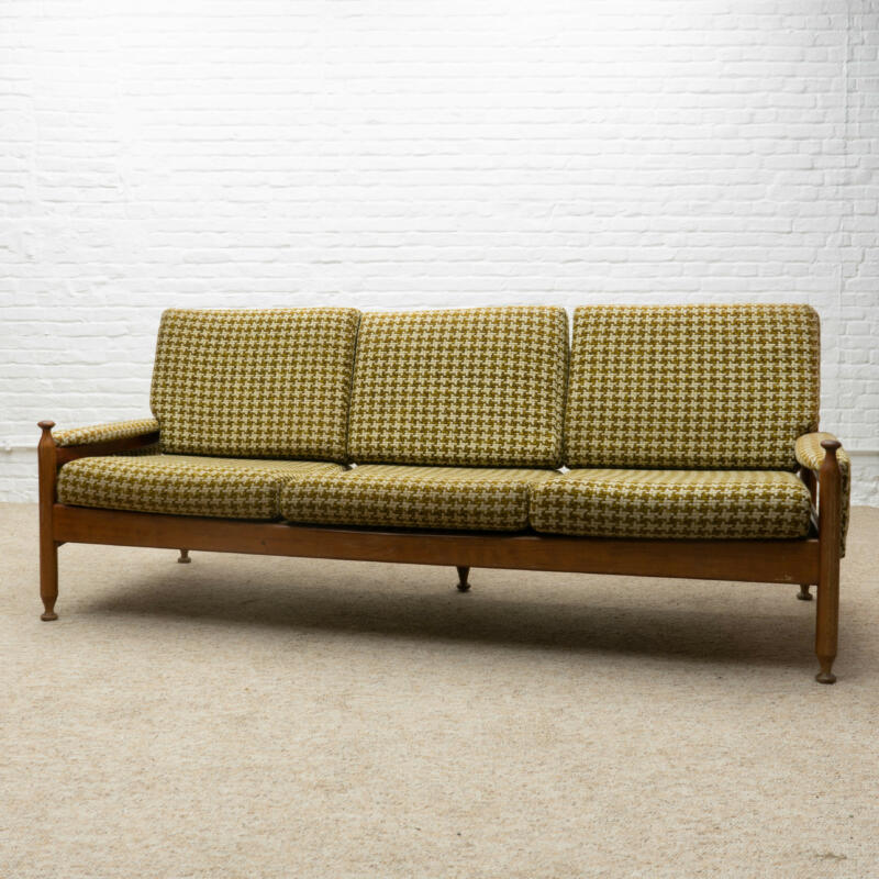 Sofa2 4