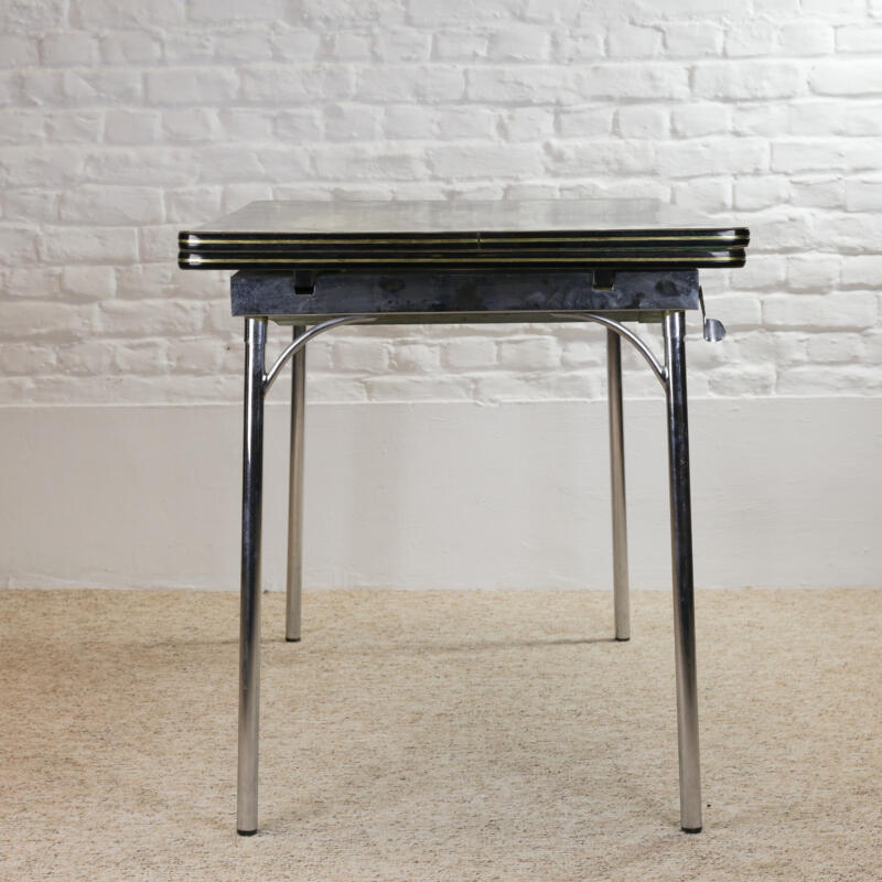 Tanker furniture 116