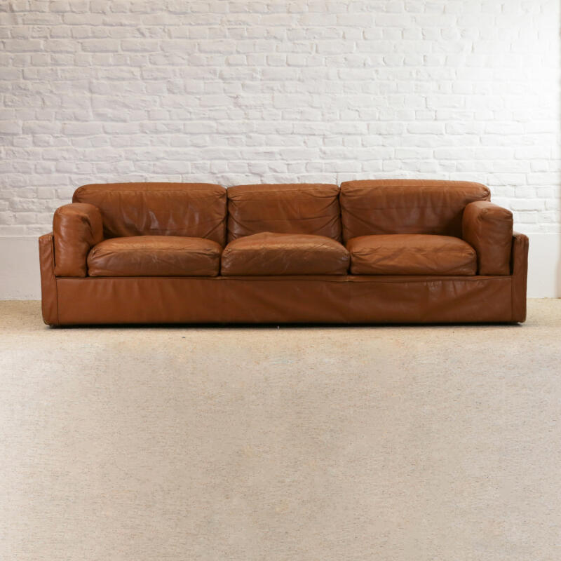 Tanker furniture 177
