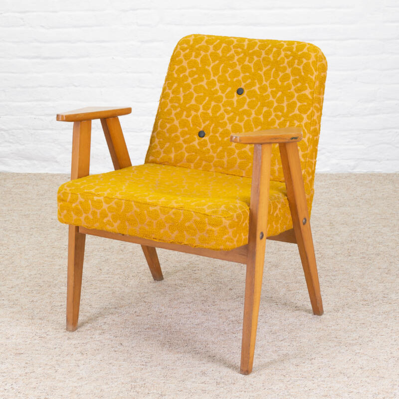 Athenia yellow bischair front 2
