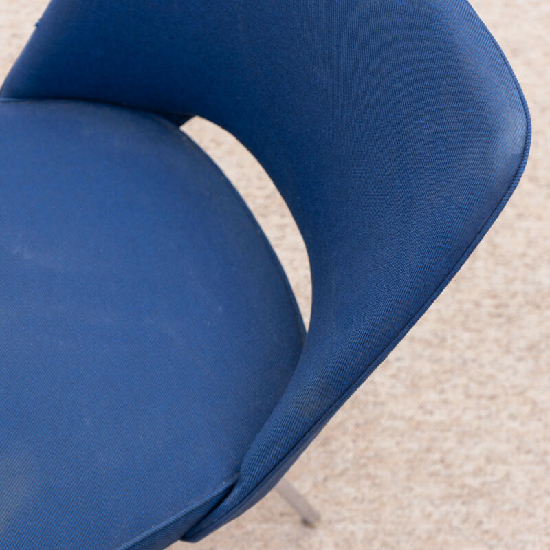 Blue chair 4