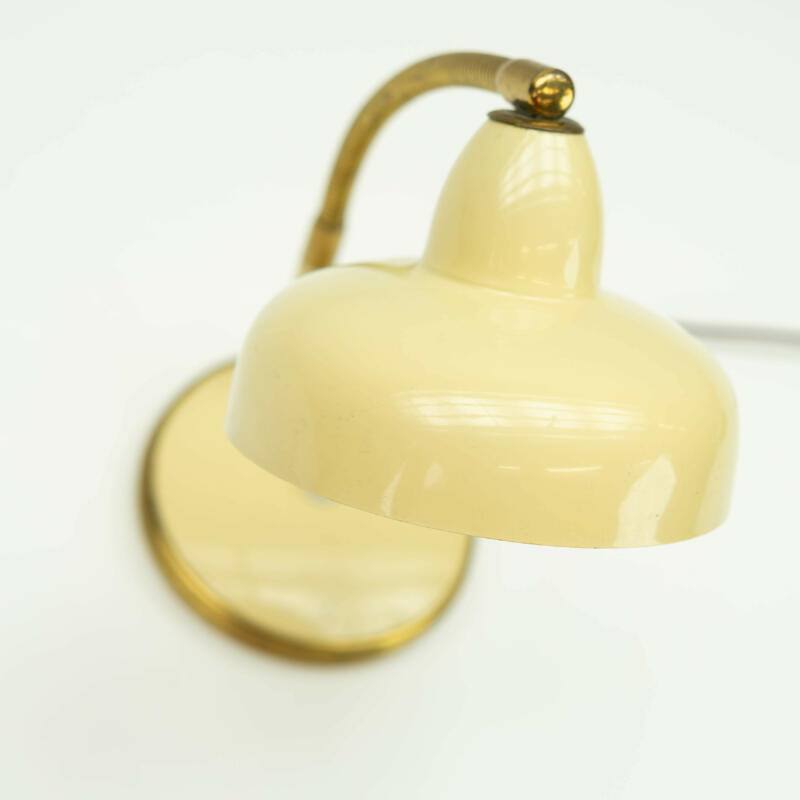 Broken lamp 24