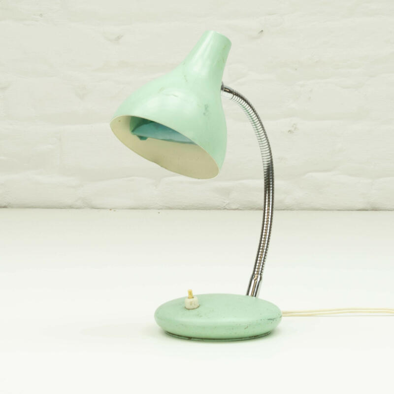 Broken lamp 31