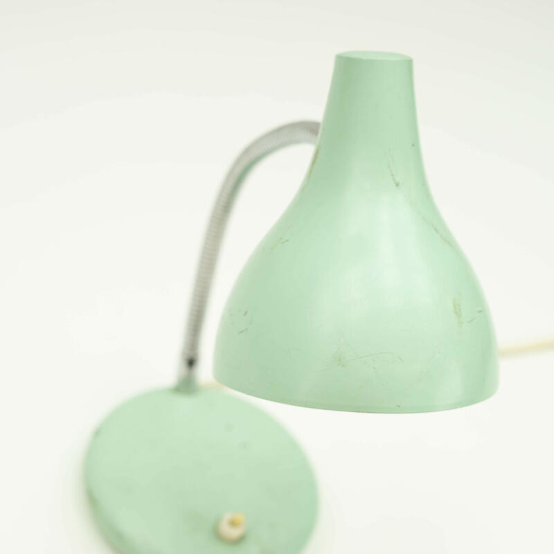 Broken lamp 35
