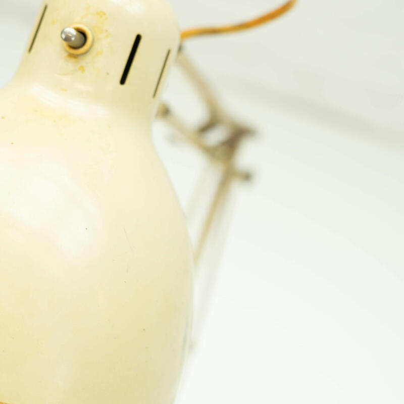 Broken lamp 9 fixed4