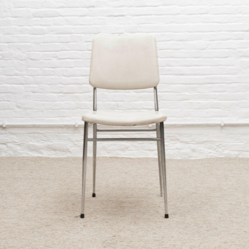 Nieuwe stoelen 2