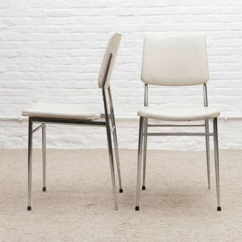 Nieuwe stoelen 3
