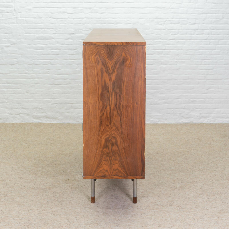 Sideboard 3