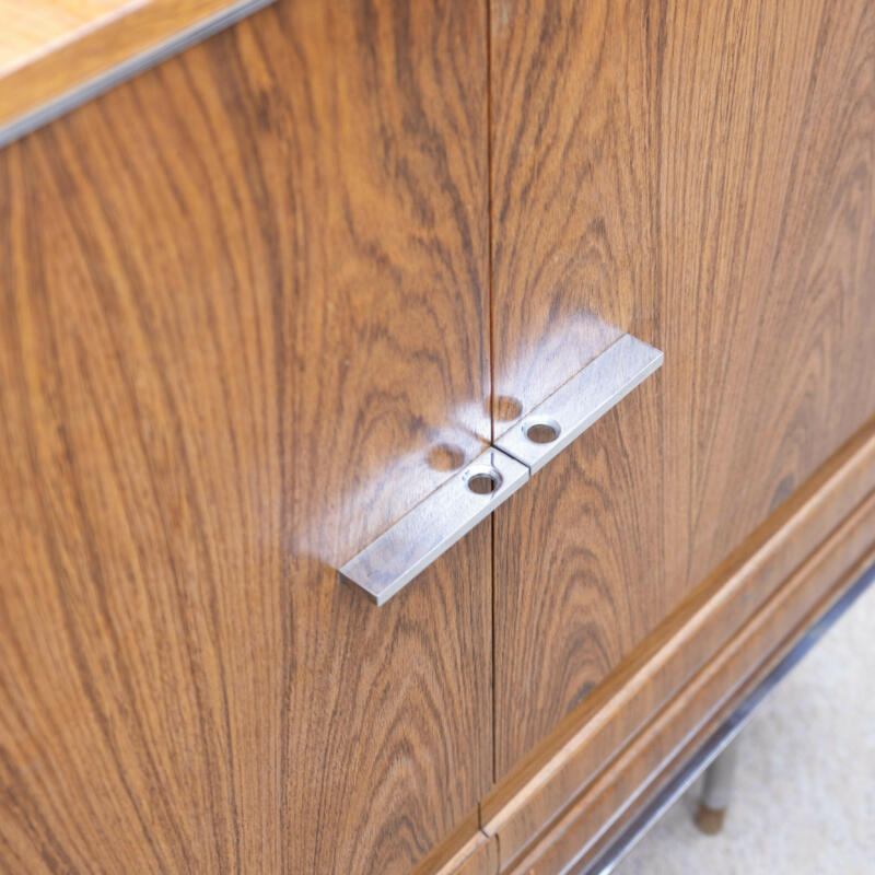 Sideboard 4